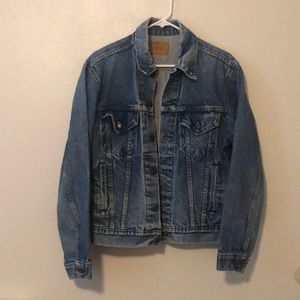 Vintage Levi’s Dark Wash Denim Jacket